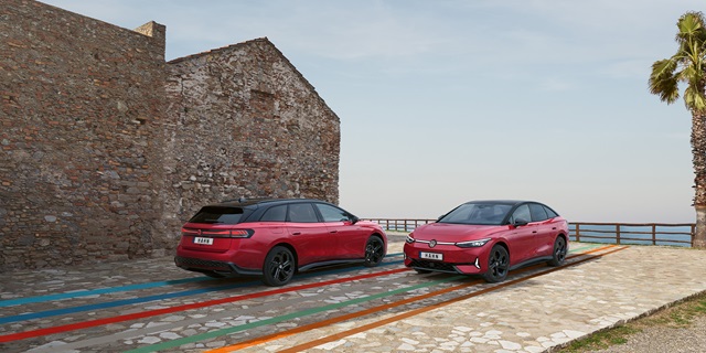 Roter VW ID. 7 GTX und VW ID. 7 Tourer GTX