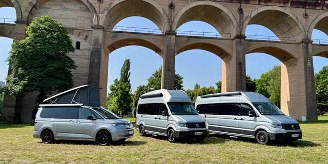 Der VW Califonria, der VW Grand California 600 und der VW Grand California 680 vor dem Bietigheimer Viadukt.